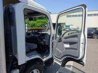 いすゞエルフアルミバン小型（2t・3t）[写真30]