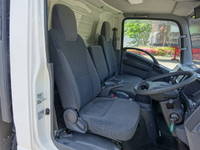 いすゞエルフアルミバン小型（2t・3t）[写真31]