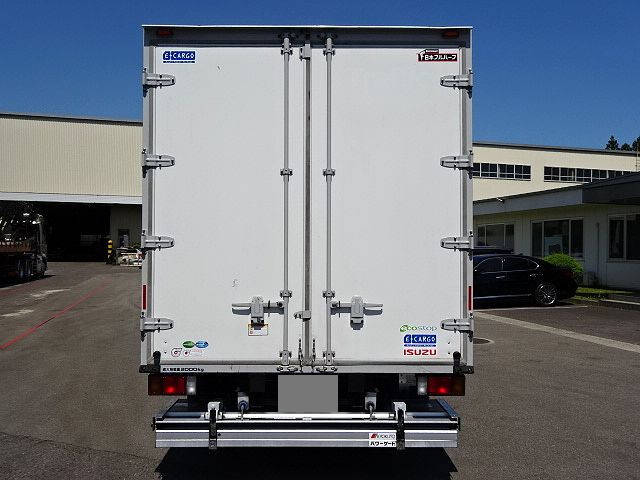 いすゞエルフアルミバン小型（2t・3t）[写真08]