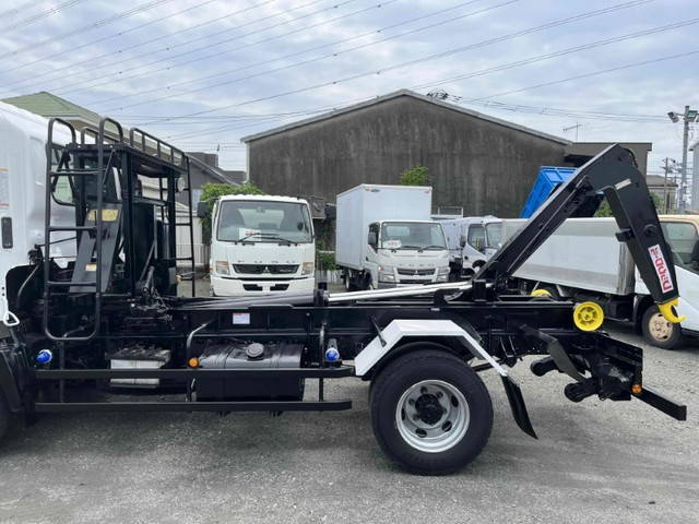 日野レンジャーコンテナ専用車中型（4t）[写真10]