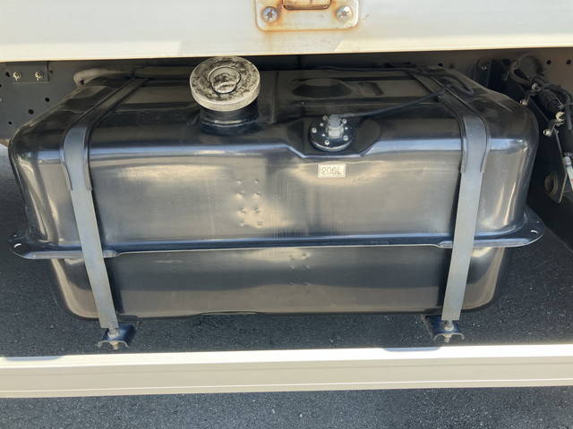 三菱ふそうファイターアルミウイング中型（4t）[写真18]