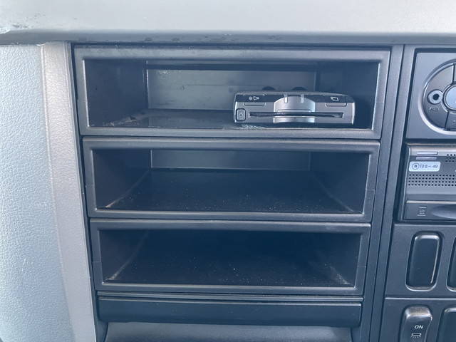 三菱ふそうファイターアルミウイング中型（4t）[写真27]