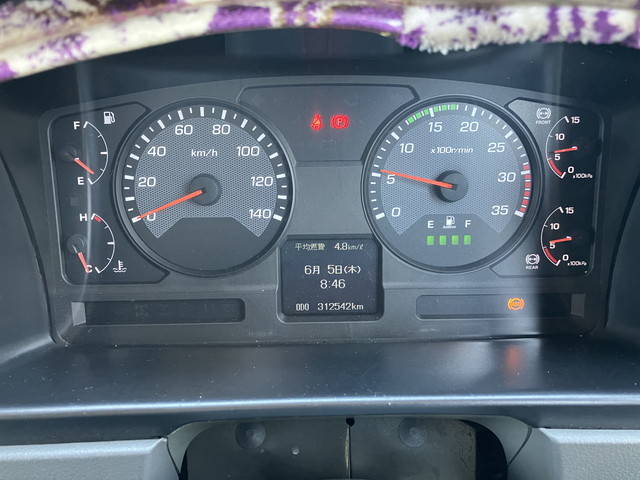 三菱ふそうファイターアルミウイング中型（4t）[写真29]