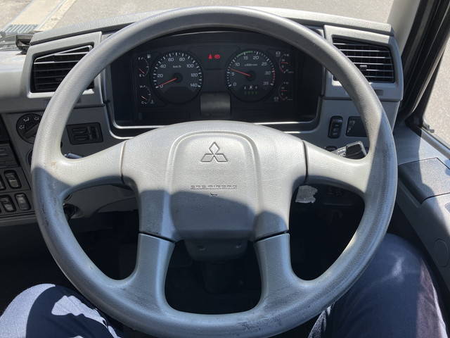 三菱ふそうファイターアルミウイング中型（4t）[写真36]