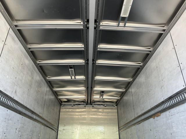 三菱ふそうファイターアルミウイング中型（4t）[写真06]