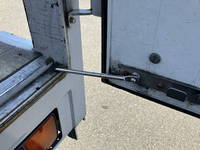 三菱ふそうファイターアルミウイング中型（4t）[写真10]