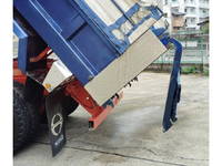 日野プロフィアダンプ大型（10t）[写真17]