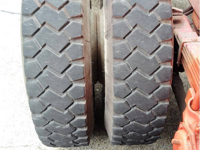 日野プロフィアダンプ大型（10t）[写真24]