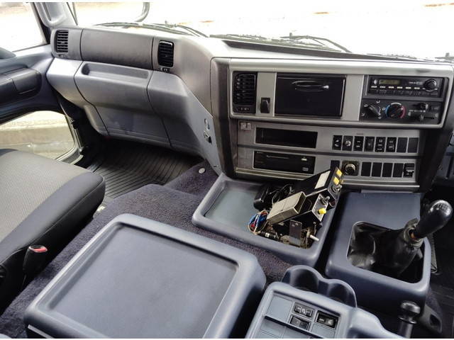 日野プロフィアダンプ大型（10t）[写真31]