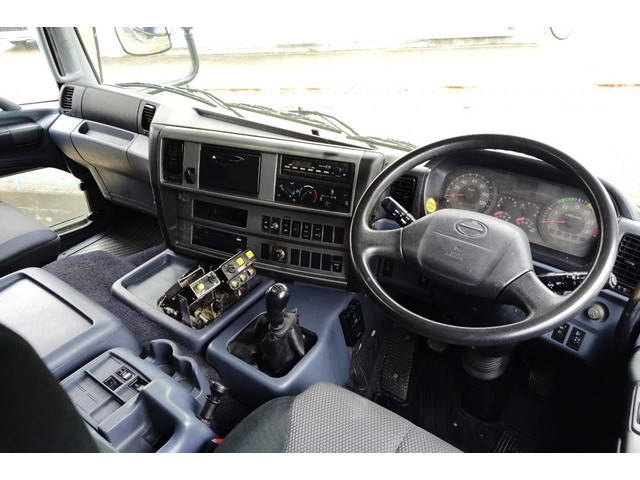 日野プロフィアダンプ大型（10t）[写真32]