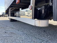 三菱ふそうキャンターアルミバン小型（2t・3t）[写真21]