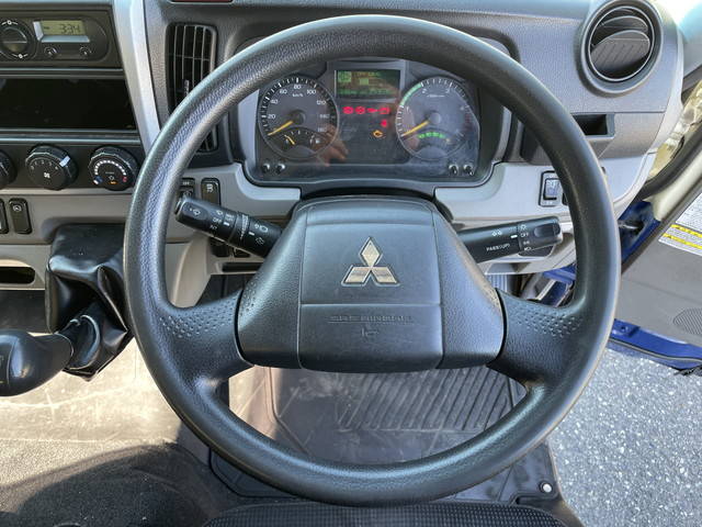 三菱ふそうキャンターアルミバン小型（2t・3t）[写真37]