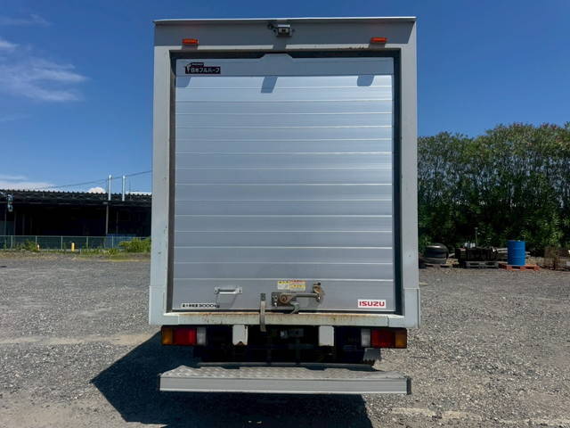 いすゞエルフアルミバン小型（2t・3t）[写真10]