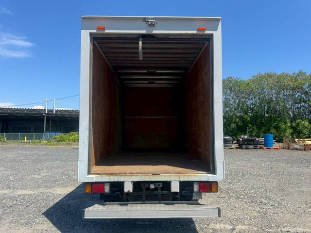 いすゞエルフアルミバン小型（2t・3t）[写真11]