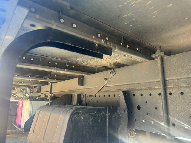 いすゞエルフアルミバン小型（2t・3t）[写真23]