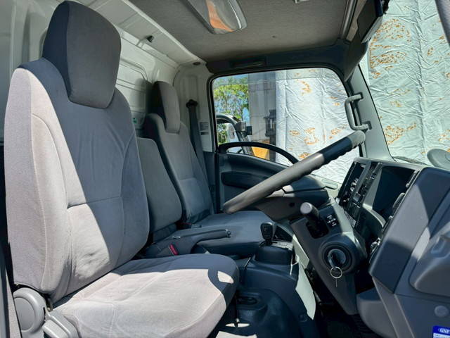 いすゞエルフアルミバン小型（2t・3t）[写真29]