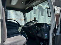 いすゞエルフアルミバン小型（2t・3t）[写真31]