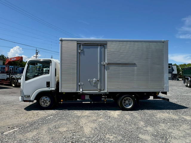 いすゞエルフアルミバン小型（2t・3t）[写真05]