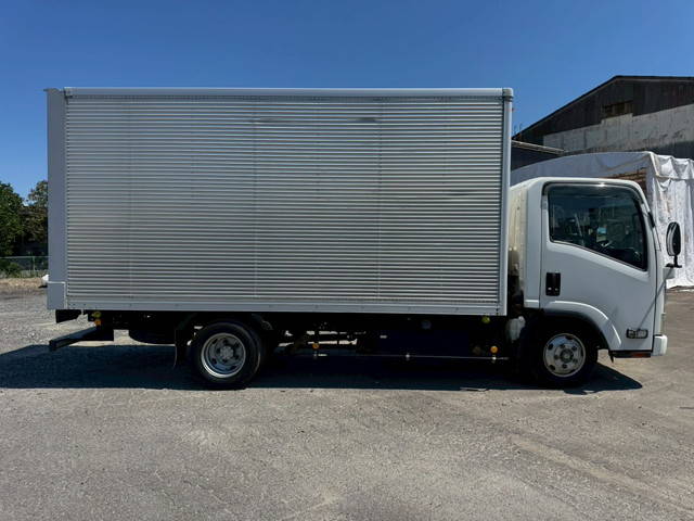 いすゞエルフアルミバン小型（2t・3t）[写真07]