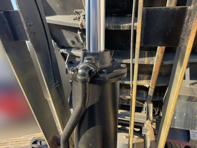 三菱スーパーグレートダンプ大型（10t）[写真11]