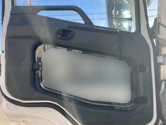 三菱スーパーグレートダンプ大型（10t）[写真29]