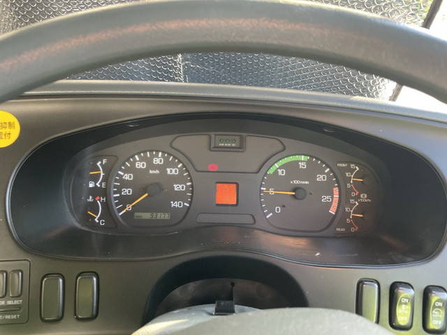 三菱スーパーグレートダンプ大型（10t）[写真31]