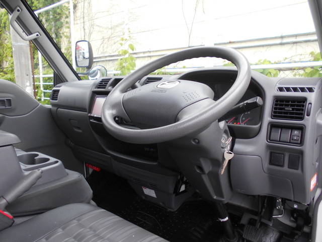 マツダその他の車種移動販売車小型（2t・3t）[写真24]