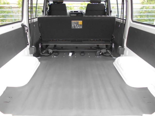 マツダその他の車種移動販売車小型（2t・3t）[写真09]