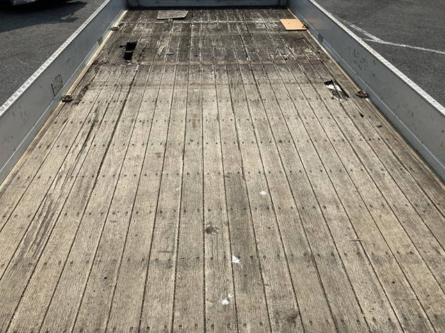 いすゞフォワードクレーン3段増トン（6t・8t）[写真11]