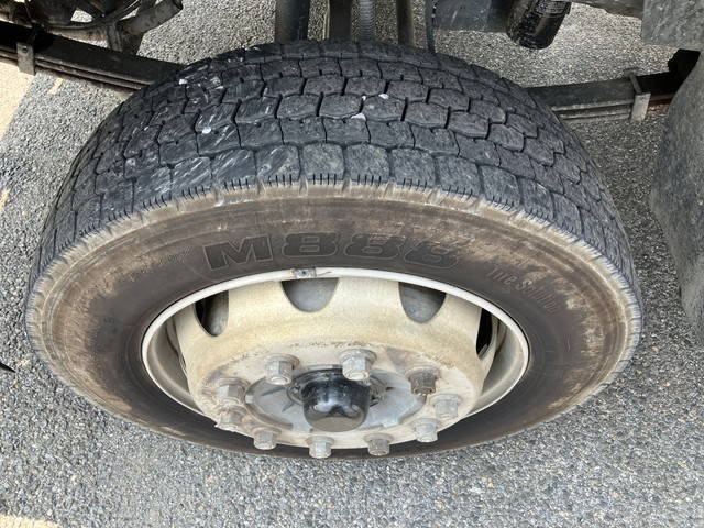 いすゞフォワードクレーン3段増トン（6t・8t）[写真21]