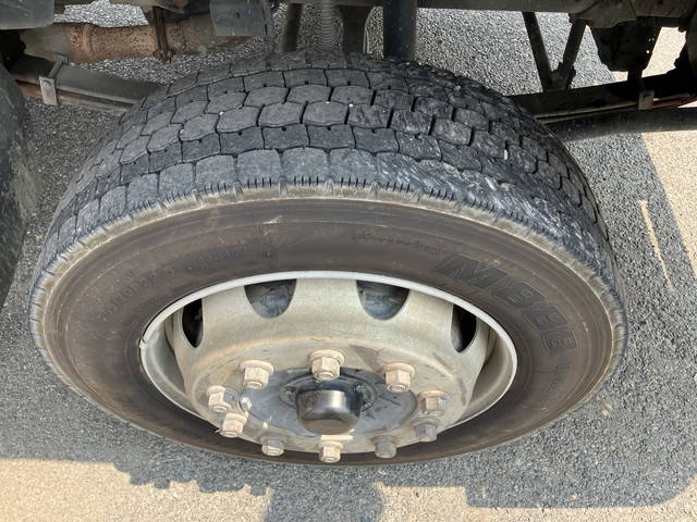 いすゞフォワードクレーン3段増トン（6t・8t）[写真22]