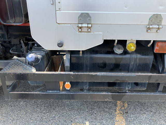 いすゞフォワードクレーン3段増トン（6t・8t）[写真24]