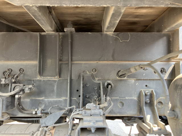 いすゞフォワードクレーン3段増トン（6t・8t）[写真27]