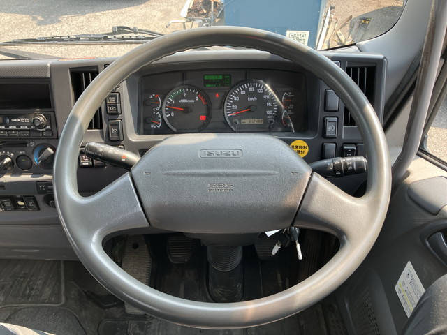 いすゞフォワードクレーン3段増トン（6t・8t）[写真35]