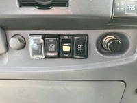 いすゞフォワードクレーン3段増トン（6t・8t）[写真40]