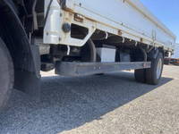 いすゞエルフ平ボディ小型（2t・3t）[写真17]