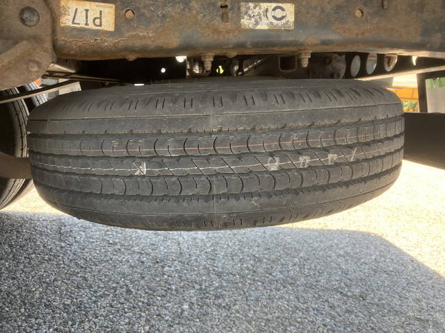 いすゞエルフ平ボディ小型（2t・3t）[写真20]