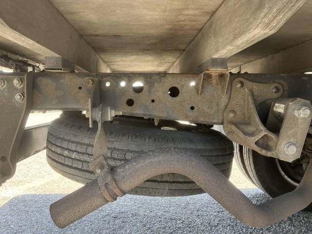 いすゞエルフ平ボディ小型（2t・3t）[写真21]