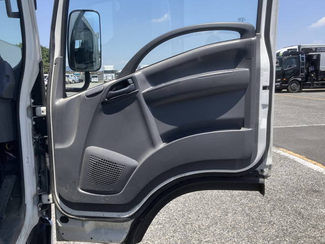 いすゞエルフ平ボディ小型（2t・3t）[写真29]