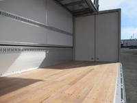 三菱ふそうファイターアルミウイング中型（4t）[写真15]