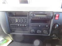 三菱ふそうファイターアルミウイング中型（4t）[写真28]