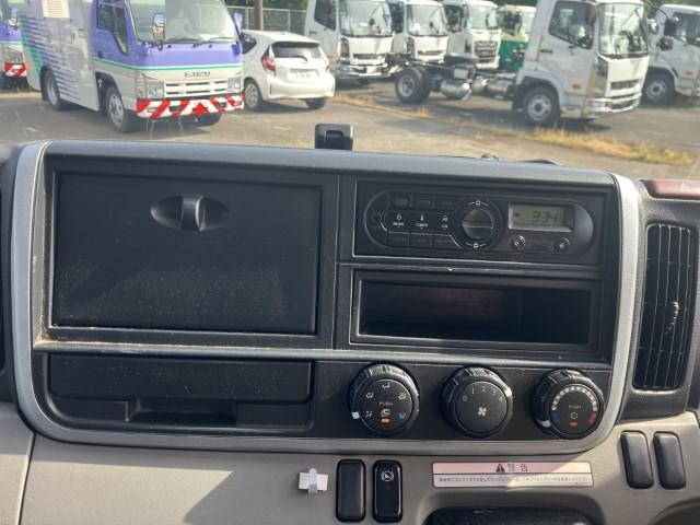 三菱ふそうキャンターパッカー車（塵芥車）小型（2t・3t）[写真34]