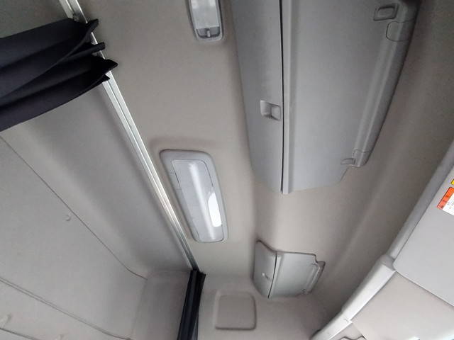 日野プロフィアトレーラーヘッド（トラクターヘッド）大型（10t）[写真22]