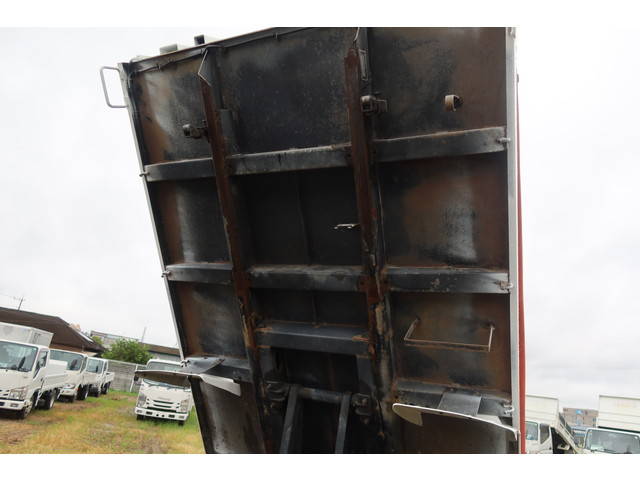 いすゞエルフダンプ小型（2t・3t）[写真13]