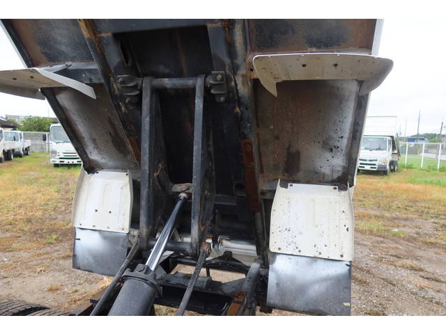 いすゞエルフダンプ小型（2t・3t）[写真14]