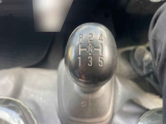 いすゞエルフ平ボディ小型（2t・3t）[写真32]