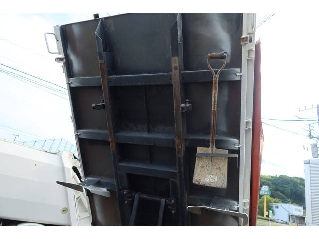 日野デュトロダンプ小型（2t・3t）[写真15]