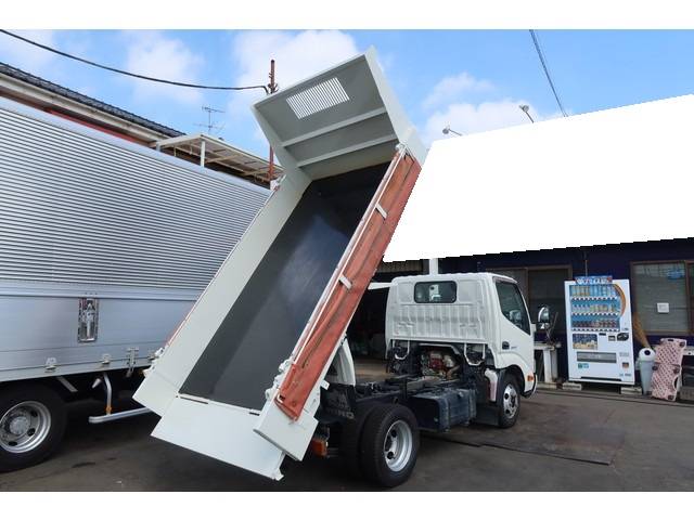 日野デュトロダンプ小型（2t・3t）[写真02]
