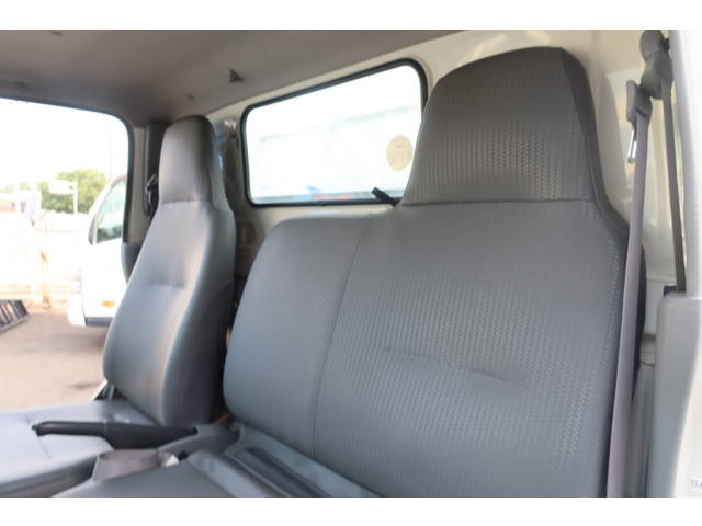 日野デュトロダンプ小型（2t・3t）[写真30]