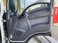 いすゞエルフアルミバン小型（2t・3t）[写真28]